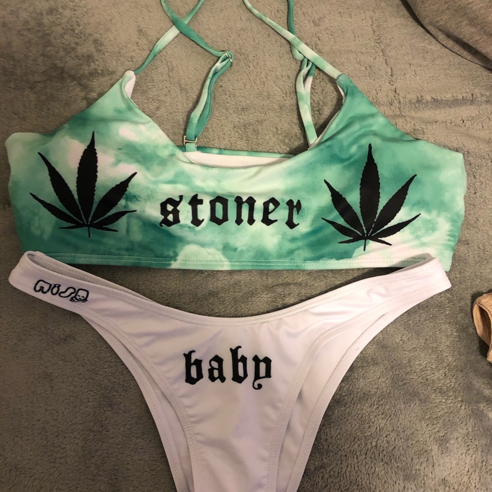 Bathing suit